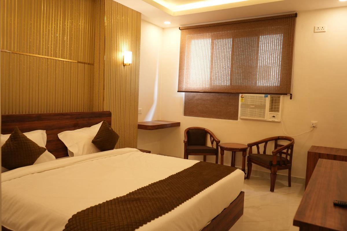 Hotel Golden Palace 勒克瑙 外观 照片