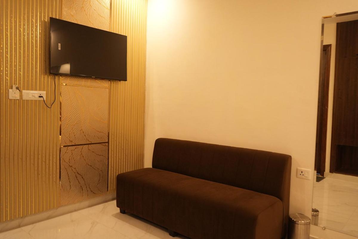 Hotel Golden Palace 勒克瑙 外观 照片