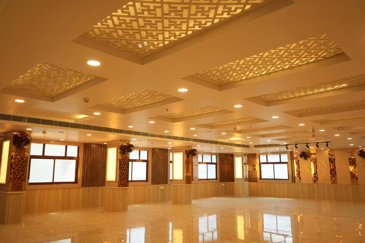 Hotel Golden Palace 勒克瑙 外观 照片