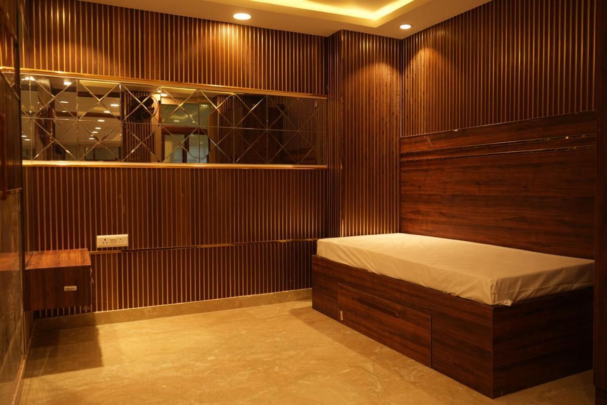 Hotel Golden Palace 勒克瑙 外观 照片